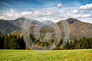Vrch Rozsutec a Stoh v pohoří Malá Fatra, Slovensko