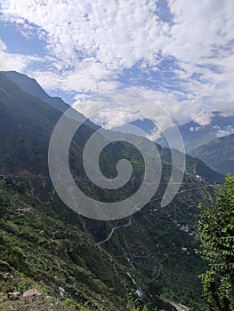 Himachal Pradesh good looklig heel Dalgna village