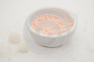 Himalaya Coarse grained salt in a bowl