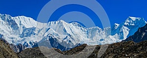 Himalaya mountain panorama on EBC trek hiking in Nepal