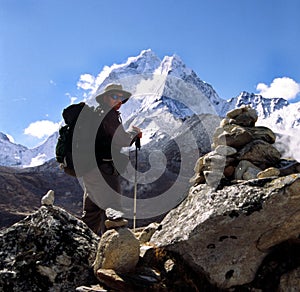 Himalaya trekker photo