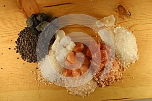 Himalayan Crystal Mineral Rock Salt, Pink, Dark Pink, White, Halite, Black colors, Course Grain