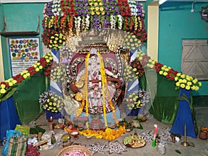 Hindu goddess named Sarasbati, godess of wealth.