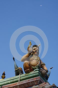 Hindu statue photo