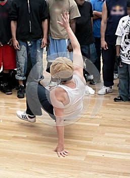 Hip hop - breakdance 1 photo