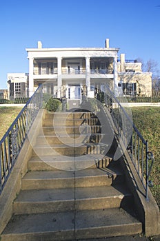 Historic Cedar Grove Mansion in Vicksburg, MS