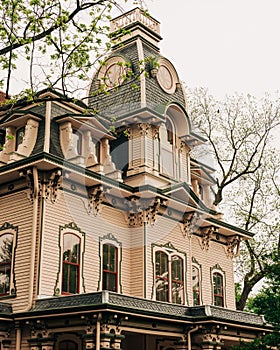 The historic Heck-Andrews House, in Raleigh, North Carolina