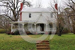 historic home preservation retro house southern historical restored plantation vintage