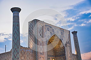 Historic Registan square with three madrasahs: Ulugh Beg, Samarkend, Uzbekistan