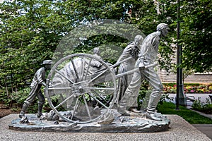 Historic Statue Memorializing Mormon Handcart Pioneers Coming to Utah photo