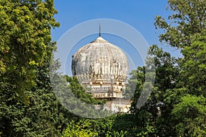 More than 400 year old tomb of Mohammad Quli Qutub Shah in Hyderabad city, India photo