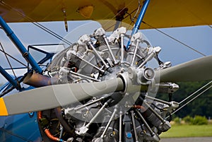 Historical biplane engine