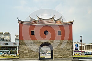 The historical Cheng En Gate under repairment construction