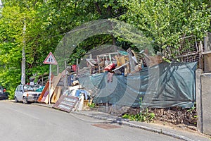 Hoarding Problem House