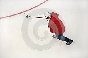 Hockey player on ice