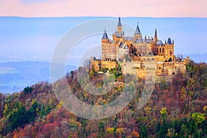 Hohenzollernovcov hrad, nemecko 