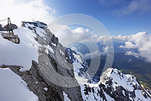 Alto austriaco región de cabina del teleférico estación, Europa 