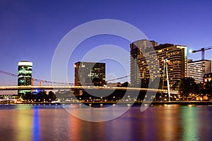 The Holbeinsteg footbridge in Frankfurt acrross Main river at night