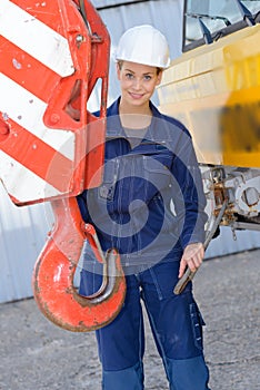 Holding the heavy hook