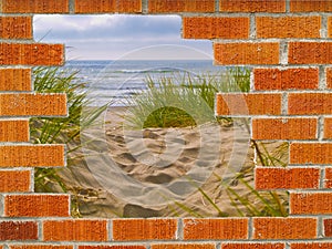 Hole in the Wall to the Ocean