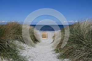 Holidays by the sea, on the Baltic Sea coast. Long, sandy beach between dunes.  Sehlendorf , Blekendorf, Schleswig-Holstein,