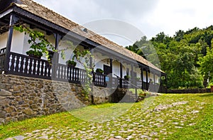 Holloko House
