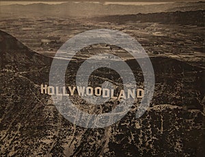 Hollywoodland sign - Hollywood Museum - Los Angeles