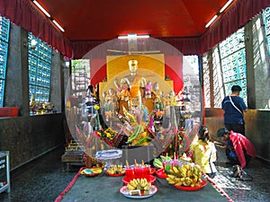 Holy graven image in Phra Kal shrine