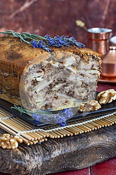 Apple, walnuts and cinnamon cake