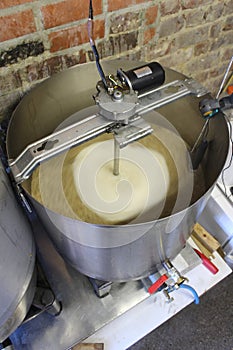 Home brewing stainless steel mash tun