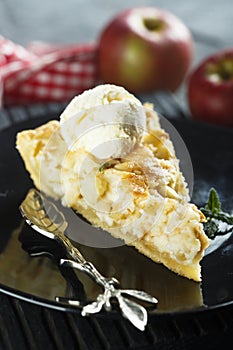 Homemade apple pie with vanilla ice cream