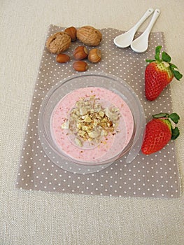 Breakfast cottage cheese with strawberries and nuts