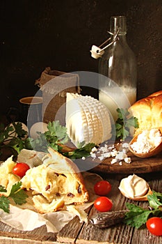 Homemade cheese, fresh bread, rustic milk and cottage cheese, so