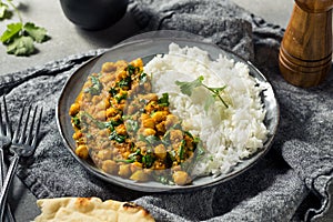 Homemade Chickpea and Spinach Curry