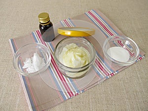 Homemade deodorant with coconut oil, baking soda and essential oil