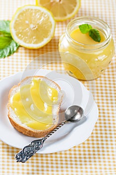 Homemade lemon curd with fresh lemons