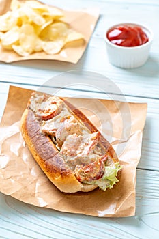 homemade lobster roll