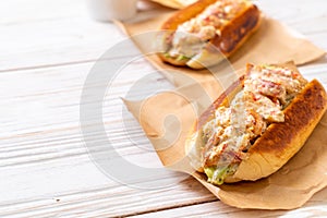 homemade lobster roll