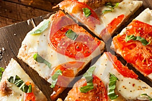 Homemade Margarita Flatbread Pizza