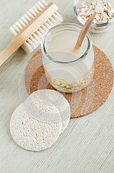 Homemade oatmeal face cleanser. DIY oatmeal milk or toner for natural skin care.