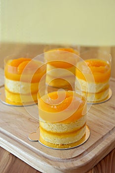Domáci oranžový krém tortu poleva 