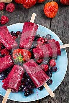 Homemade organic berry fruit lolly pops