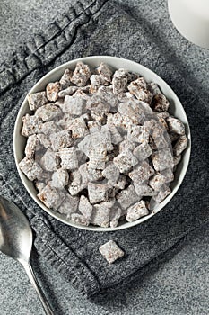 Homemade Sweet Muddy Buddy Puppy Chow