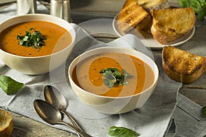 Homemade Tomato Basil Bisque Soup