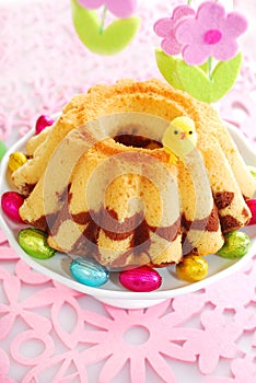 Marble ring cake for easter