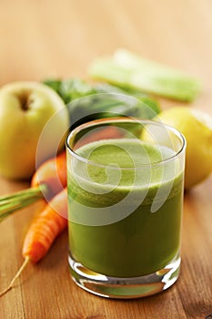 Homemade vegan green juice