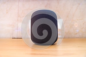 HomePod Assistant on the table