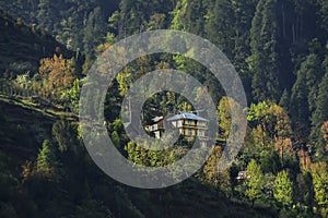 Homes at Lachung, Lachung valley, town and a beautiful hill station in Northeast Sikkim, India. The confluence of the lachen and