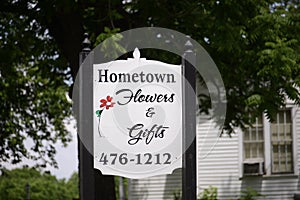 Hometown Flowers and Gifts, Covington, TN