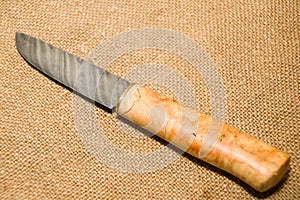 Honed hunting knife is an old tissue
